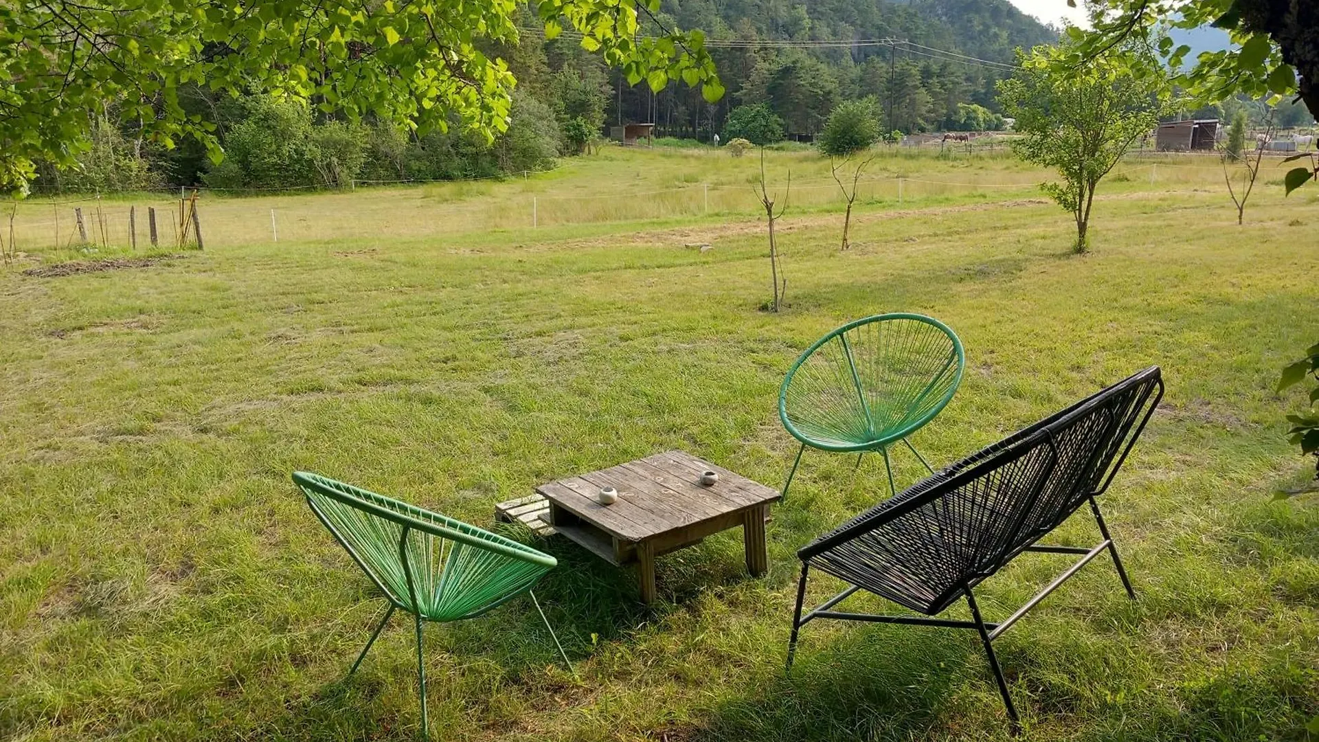 Gite La Mountagna Peyroules Lodge
