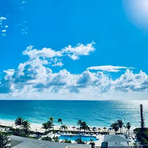 The Lookout At Coral Beach Apartment Freeport